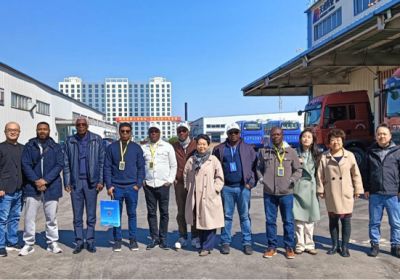 海外某國考察團到訪公司，共探合作新契機